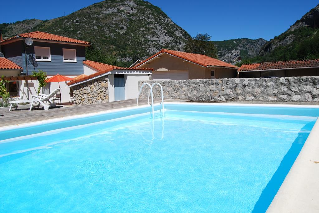 Les Terrasses De Castelmerle Guest house *